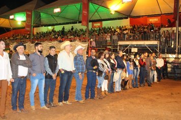 Foto - DOURADO 121 ANOS