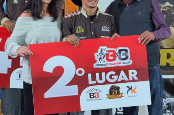 Foto - Dourado Rodeio show agitou a cidade