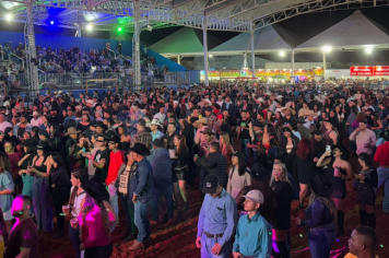 Foto - Dourado Rodeio show agitou a cidade