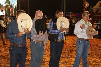 Foto - DOURADO 121 ANOS