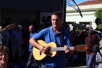 Foto - DOURADO 121 ANOS