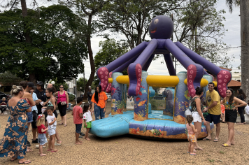 Foto - Festa das crianças na praça da matriz