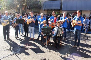 Foto - DOURADO 121 ANOS