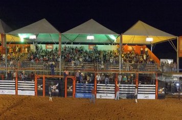 Foto - DOURADO 121 ANOS