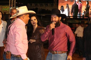 Foto - DOURADO 121 ANOS