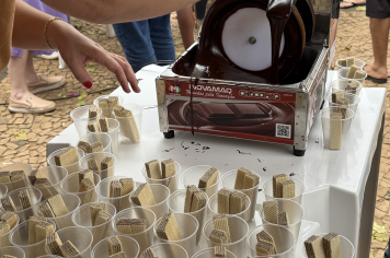 Foto - Festa das crianças na praça da matriz