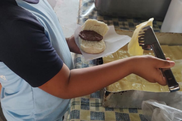 Foto - Merenda especial na semana das crianças