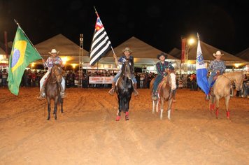 Foto - DOURADO 121 ANOS