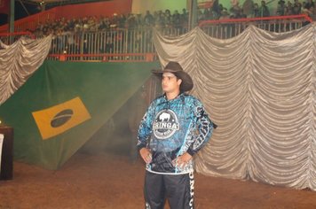 Foto - DOURADO 121 ANOS