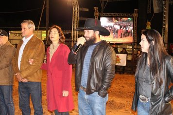 Foto - DOURADO 121 ANOS