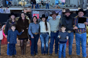 Foto - Dourado Rodeio show agitou a cidade