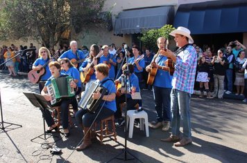 Foto - DOURADO 122 ANOS