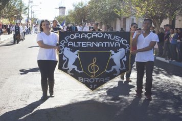 Foto - DOURADO 121 ANOS