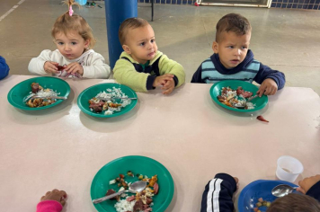 Foto - Merenda especial na semana das crianças