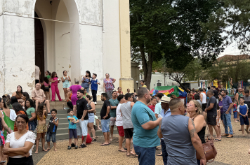Foto - Festa das crianças na praça da matriz