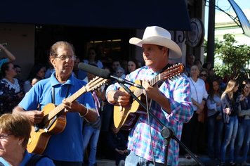 Foto - DOURADO 122 ANOS