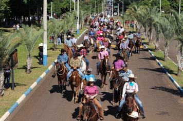 Foto - DOURADO 122 ANOS