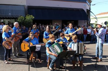 Foto - DOURADO 122 ANOS