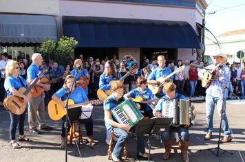 Foto - DOURADO 122 ANOS