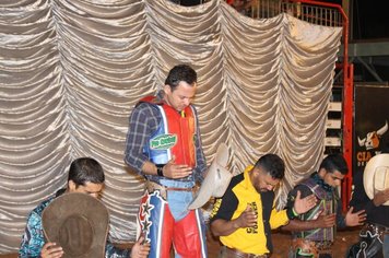 Foto - DOURADO 121 ANOS