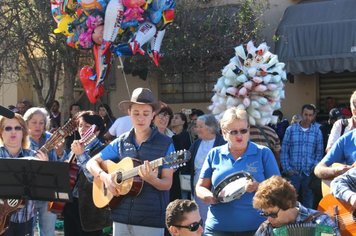 Foto - DOURADO 121 ANOS