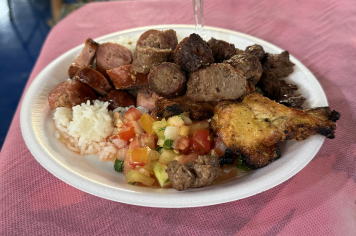 Semana Especial das Crianças leva sabor e alegria às escolas de Dourado