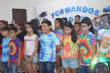 Formatura  5º anos da Escola EMEF Dr. Luiz Antônio Ferreira Malheiro