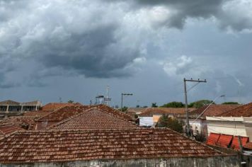 Previsão de tempestades e nova interdição da Rua Elpídio Ferreira