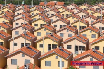 Listagem das famílias sorteadas para o empreendimento habitacional Dourado-B 