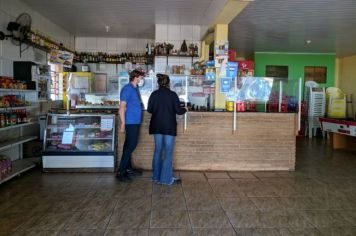 Prefeitura realiza orientações em comércios