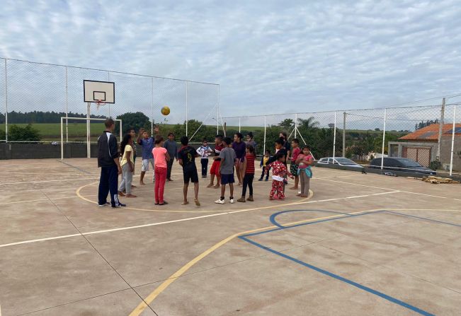 Atividade para crianças e adolescentes