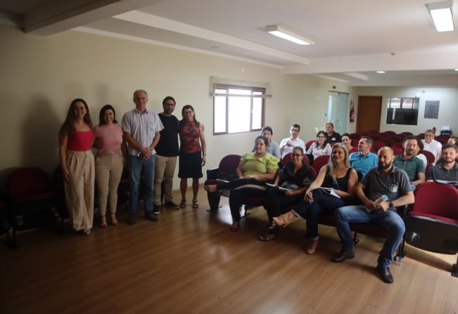 Reunião do CONCEN, consórcio intermunicipal da região central de São Paulo.