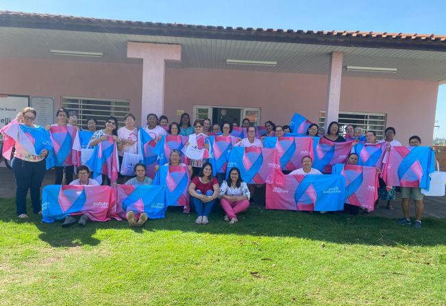 CRAS REALIZA  AÇÃO PARA GRUPO DA MELHOR IDADE